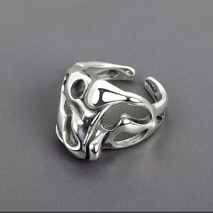 Adjustable ring